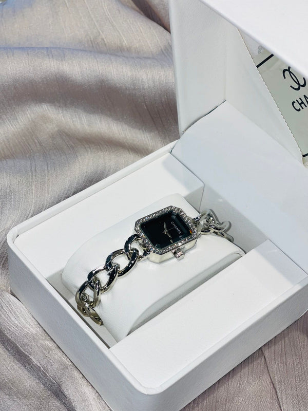ساعة CHANEL